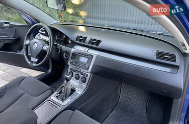 Универсал Volkswagen Passat 2005 в 