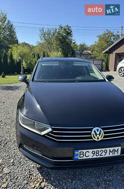 Универсал Volkswagen Passat 2015 в Львове
