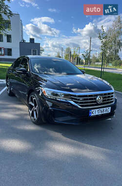 Седан Volkswagen Passat 2020 в Бородянці