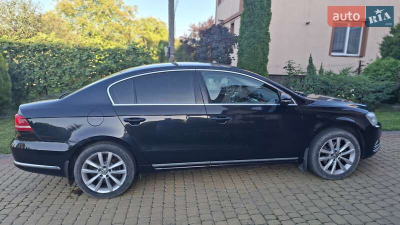 Седан Volkswagen Passat 2012 в Львові