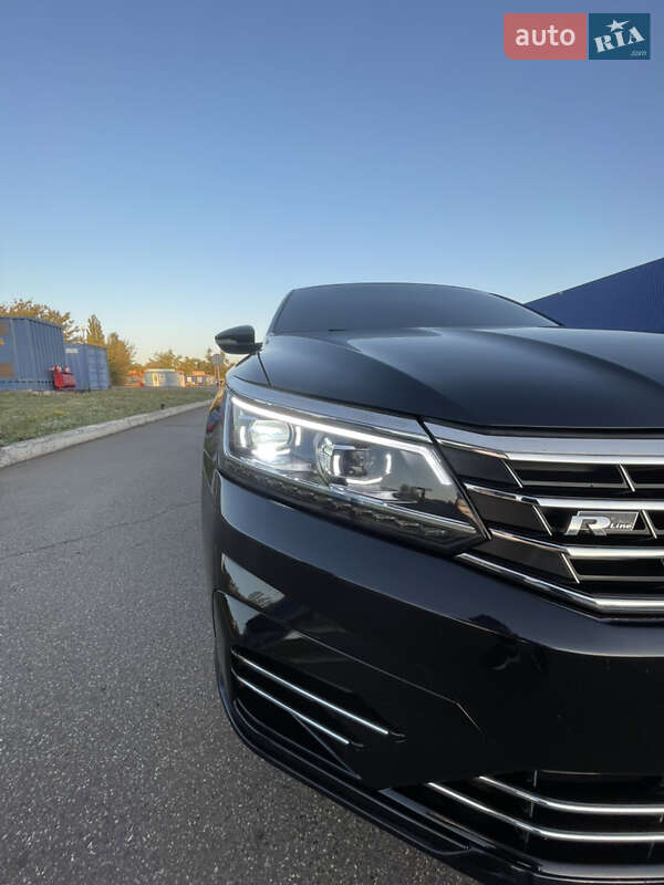Седан Volkswagen Passat 2018 в Кривом Роге