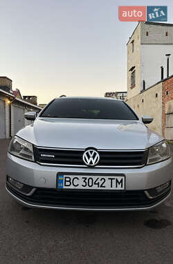Универсал Volkswagen Passat 2012 в Львове