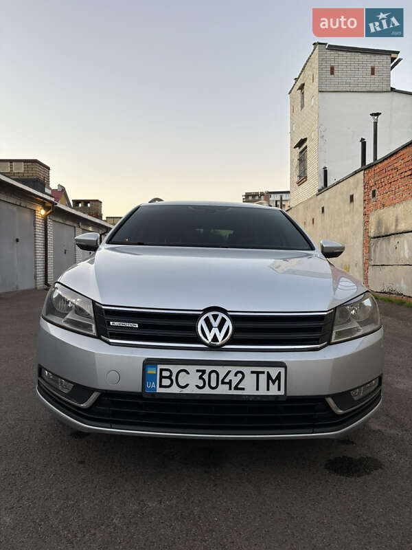 Volkswagen Passat 2012
