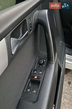 Универсал Volkswagen Passat 2012 в 