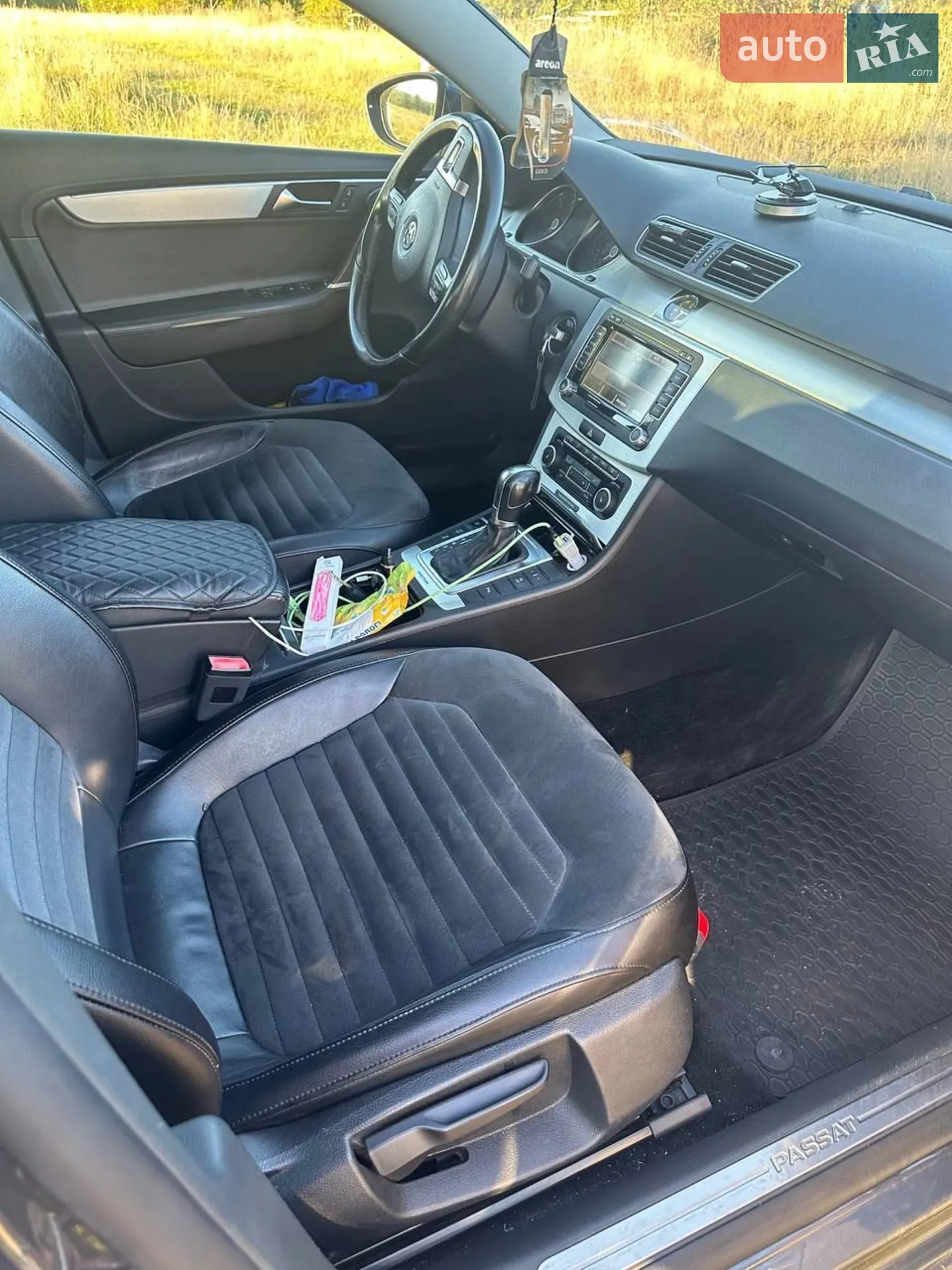 2011 Volkswagen Passat - мініатюра 16