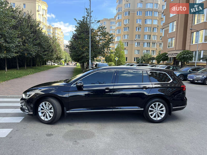 Универсал Volkswagen Passat 2015 в Киеве