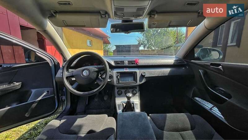 Универсал Volkswagen Passat 2005 в Черновцах