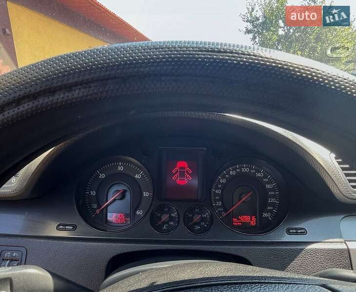 Универсал Volkswagen Passat 2005 в Черновцах