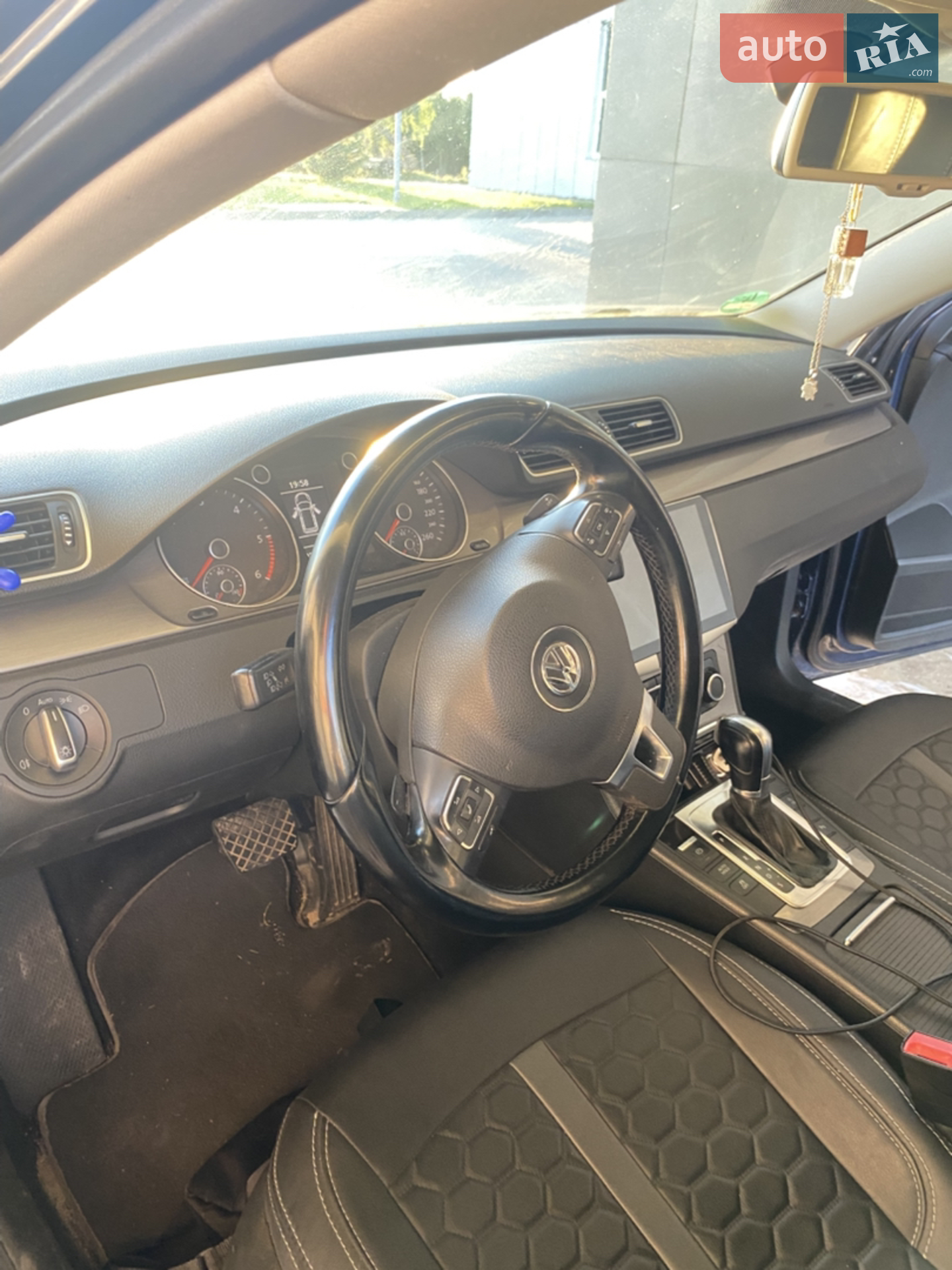 2011 Volkswagen Passat - мініатюра 31