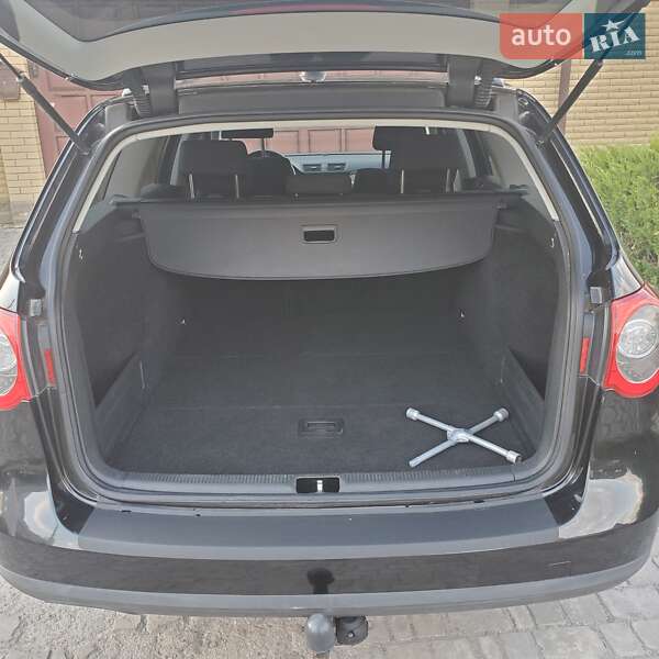 Універсал Volkswagen Passat 2008 в Харкові
