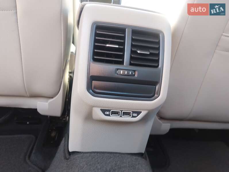 Седан Volkswagen Passat 2018 в Богуславе