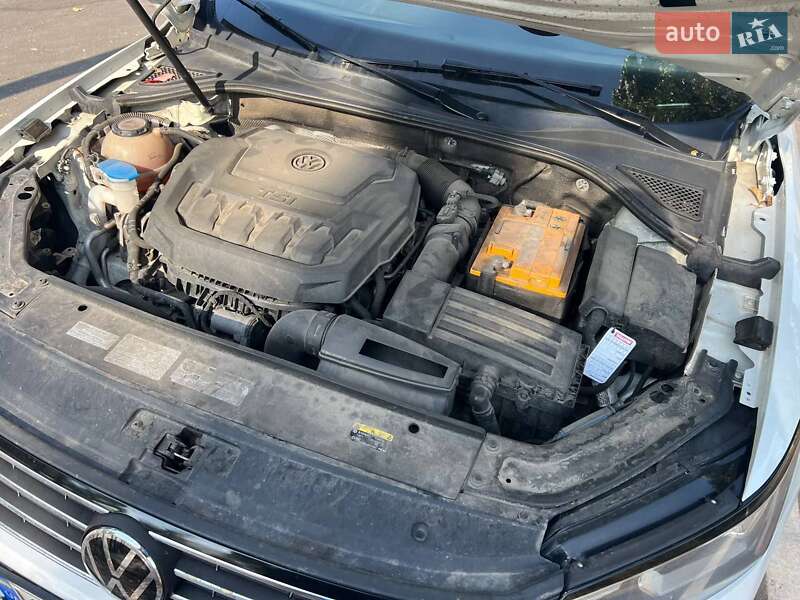 Седан Volkswagen Passat 2017 в Киеве