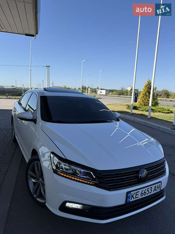 Седан Volkswagen Passat 2017 в Днепре фото 2 Седан Volkswagen Passat 2017 в Днепре
