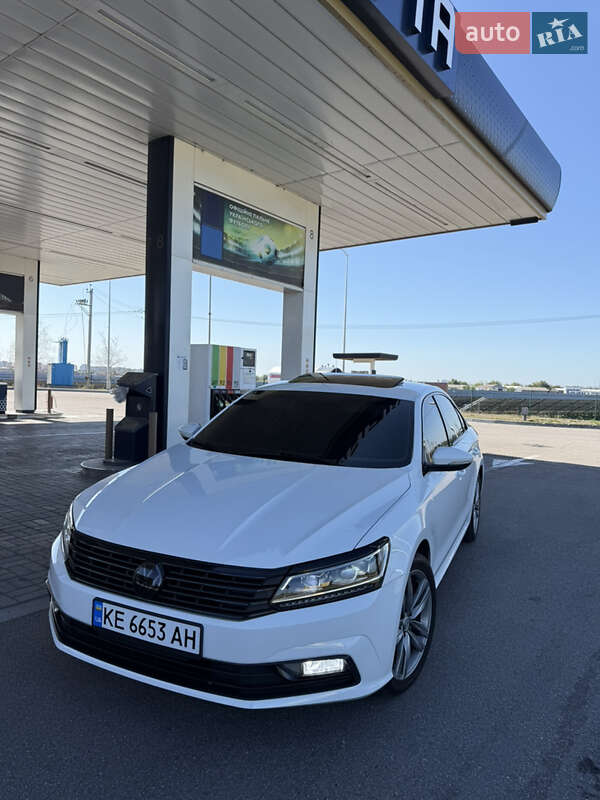 Седан Volkswagen Passat 2017 в Днепре фото 11 Седан Volkswagen Passat 2017 в Днепре