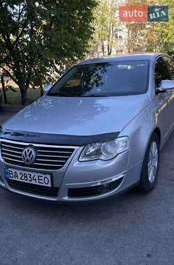 Седан Volkswagen Passat 2008 в Кропивницком