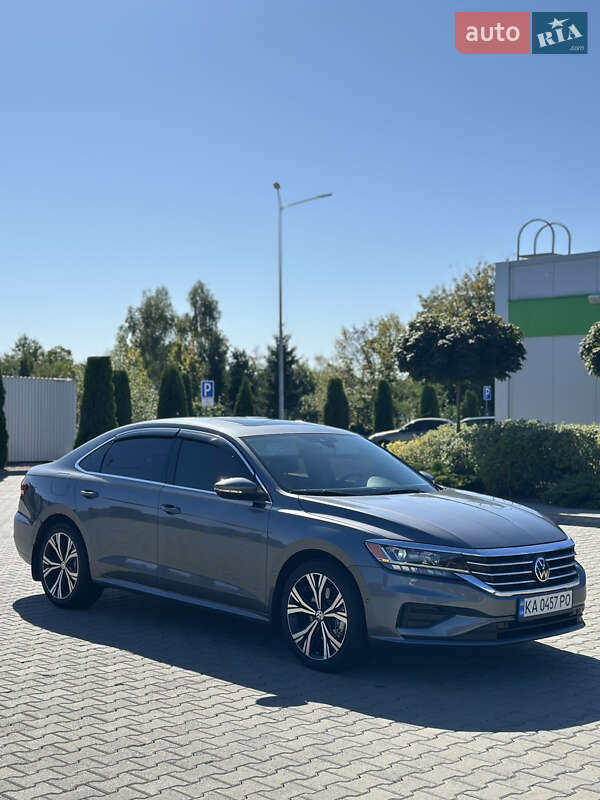 Седан Volkswagen Passat 2020 в Киеве