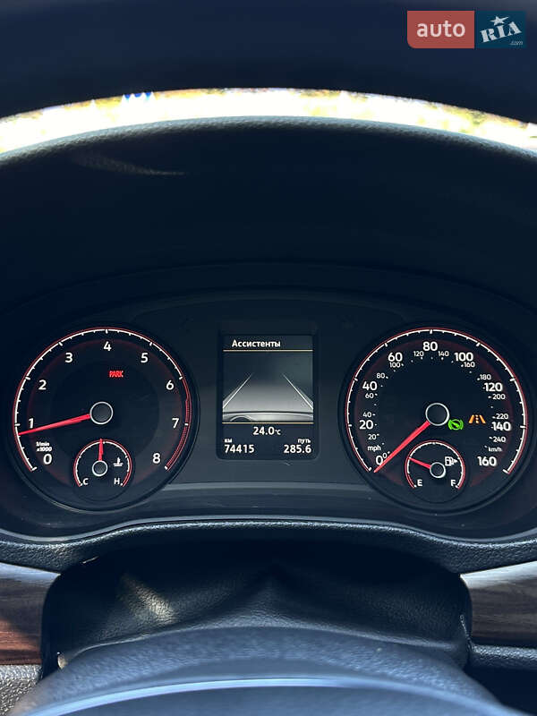 Седан Volkswagen Passat 2020 в Киеве