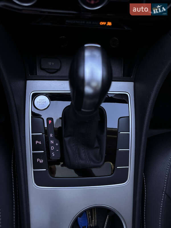 Седан Volkswagen Passat 2020 в Киеве