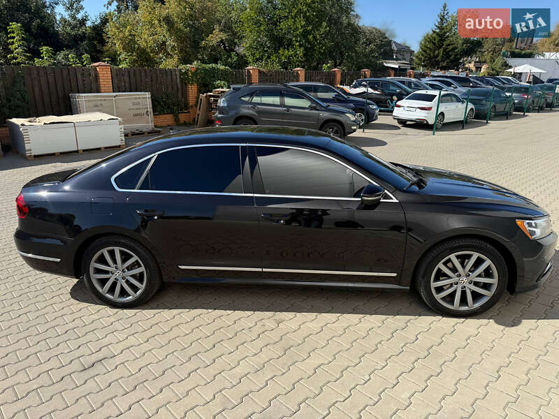 Седан Volkswagen Passat 2017 в Києві