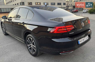 Седан Volkswagen Passat 2018 в 