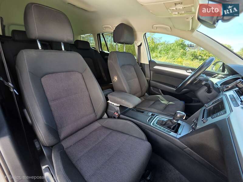 Универсал Volkswagen Passat 2015 в Львове