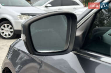 Седан Volkswagen Passat 2013 в 