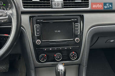 Седан Volkswagen Passat 2013 в 