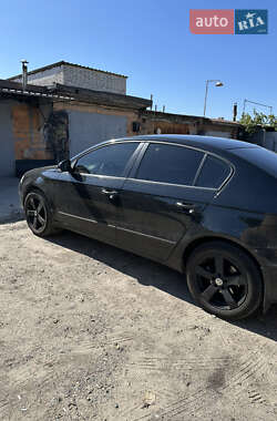 Седан Volkswagen Passat 2008 в Дніпрі