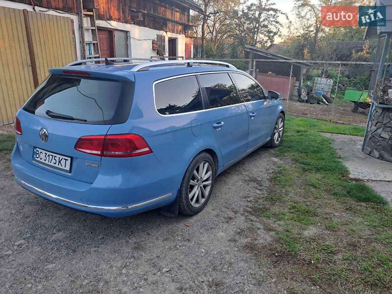 Универсал Volkswagen Passat 2012 в Стрые