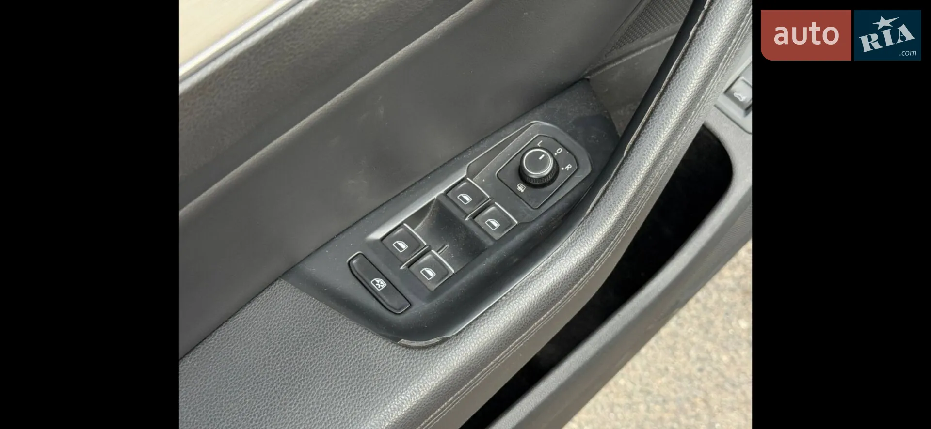 2015 Volkswagen Passat - мініатюра 29