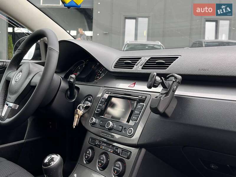 Універсал Volkswagen Passat 2009 в Львові
