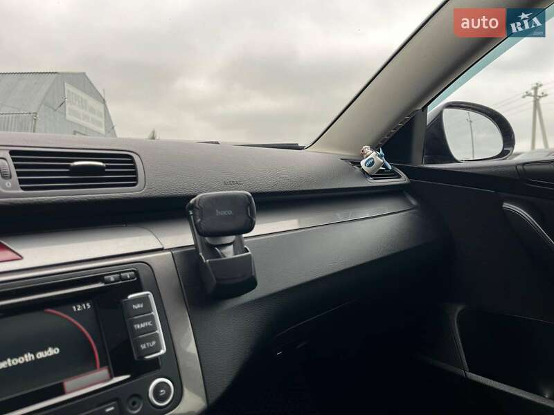 Універсал Volkswagen Passat 2009 в Львові