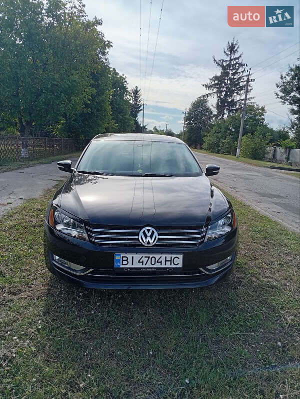Седан Volkswagen Passat 2015 в Лохвице