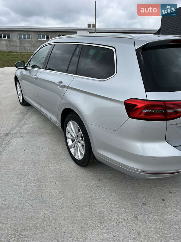 Универсал Volkswagen Passat 2017 в Хмельницком