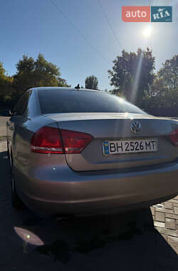 Седан Volkswagen Passat 2012 в 