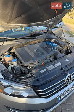 Седан Volkswagen Passat 2012 в 