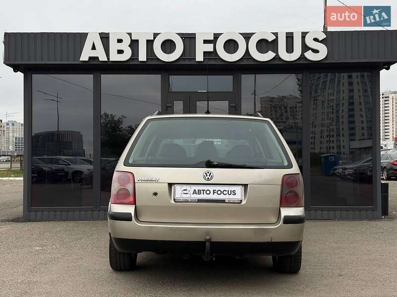 Универсал Volkswagen Passat 2004 в Киеве