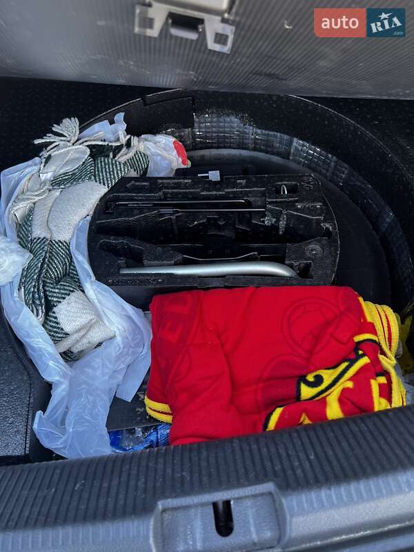 Седан Volkswagen Passat 2013 в Миколаєві