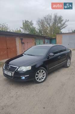 Седан Volkswagen Passat 2006 в Лубнах