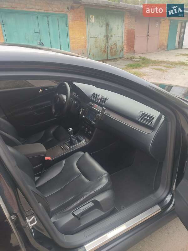 Седан Volkswagen Passat 2006 в Лубнах
