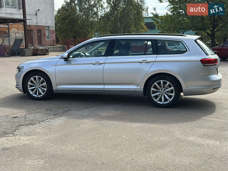 Універсал Volkswagen Passat 2019 в Чернігові