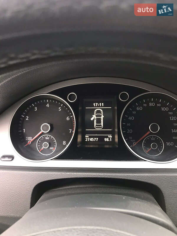 Седан Volkswagen Passat 2010 в Ярмолинцах