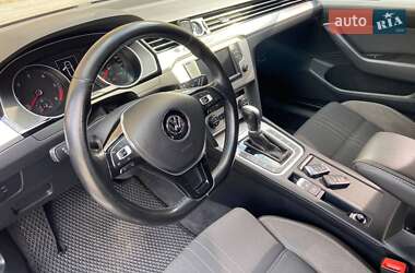 Универсал Volkswagen Passat 2015 в 