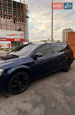 Универсал Volkswagen Passat 2012 в 