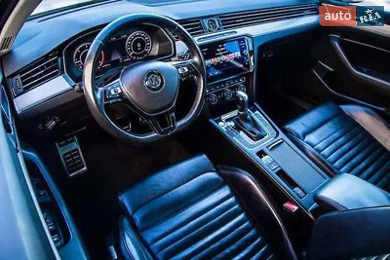 Універсал Volkswagen Passat 2017 в Дніпрі