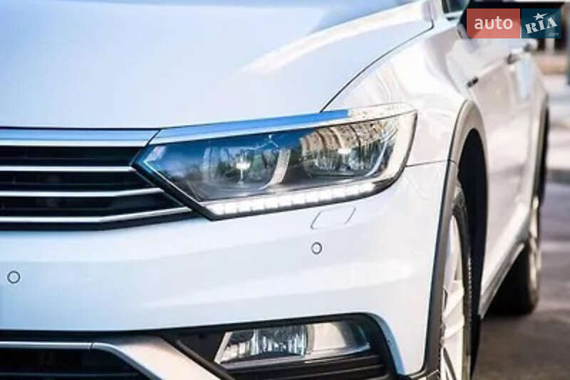 Універсал Volkswagen Passat 2017 в Дніпрі