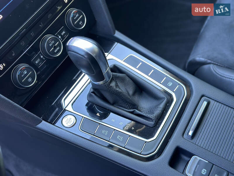 Седан Volkswagen Passat 2017 в Днепре фото 12 Седан Volkswagen Passat 2017 в Днепре