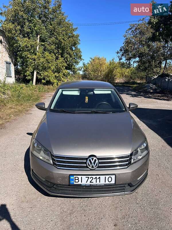 Volkswagen Passat 2011 Volkswagen Passat 2011