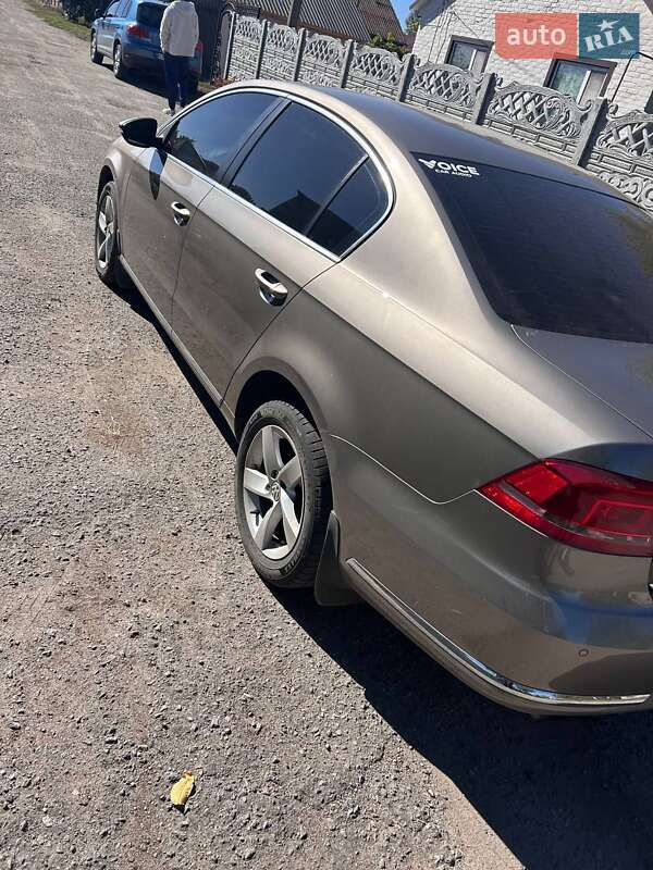 Седан Volkswagen Passat 2011 в Глобине фото 7 Седан Volkswagen Passat 2011 в Глобине