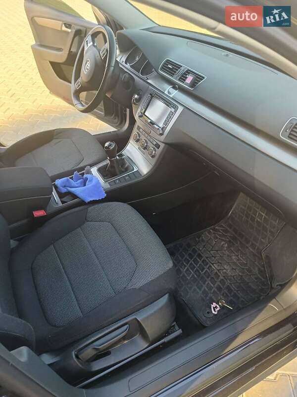 Универсал Volkswagen Passat 2014 в Житомире фото 7 Универсал Volkswagen Passat 2014 в Житомире